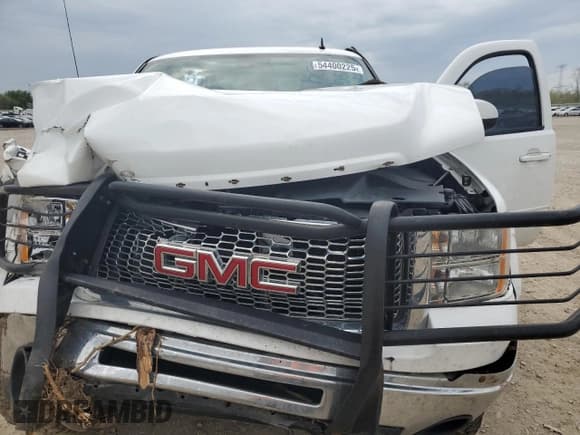✅ 2013 GMC Sierra 1500 SLT • VIN: 1GTR2WE73DZ379782 • Lot: 54400225. Listed on Copart with 126,205 mi. Free auction sales archive from the USA and detailed vehicle history report at DreamBid. Image 11.