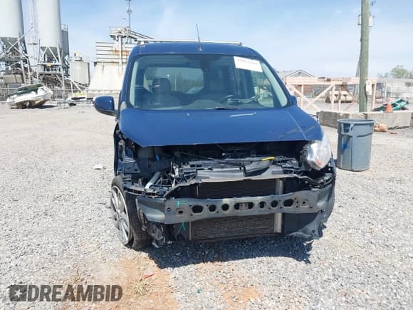 ✅ 2016 Ford Transit Connect Titanium • VIN: NM0GE9G74G1285505 • Lot: 42022165. Listed on IAAI with 94,450 mi. Free auction sales archive from the USA and detailed vehicle history report at DreamBid. Image 6.