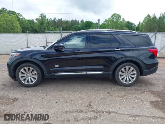 ✅ 2021 Ford Explorer King Ranch • VIN: 1FM5K7LC9MGC20146 • Лот: 42121400. Опубликован ранее на IAAI с пробегом 20 931 миль. Бесплатный доступ к архиву аукционных продаж из США и подробный отчёт об истории автомобиля на DreamBid. Изображение 15.
