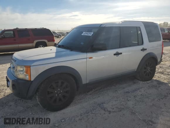 ✅ 2008 Land Rover LR3 SE • VIN: SALAE25498A443064 • Лот: 82646294. Опубликован ранее на Copart с пробегом 163 526 миль. Бесплатный доступ к архиву аукционных продаж из США и подробный отчёт об истории автомобиля на DreamBid. Изображение 1.