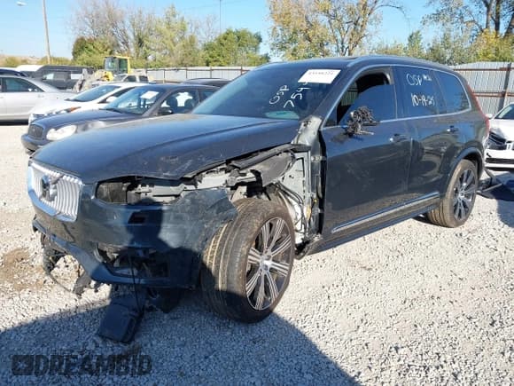 ✅ 2021 Volvo XC90 Inscription • VIN: YV4A221LXM1754975 • Lot: 43548221. Listed on IAAI with 60,116 mi. Free auction sales archive from the USA and detailed vehicle history report at DreamBid. Image 19.