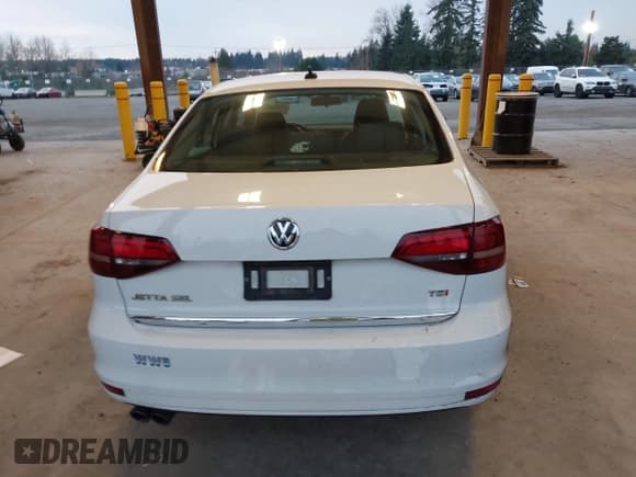 ✅ 2017 Volkswagen Jetta SEL • VIN: 3VWL17AJ7HM370328 • Lot: 43822640. Listed on IAAI with 96,626 mi. Free auction sales archive from the USA and detailed vehicle history report at DreamBid. Image 16.