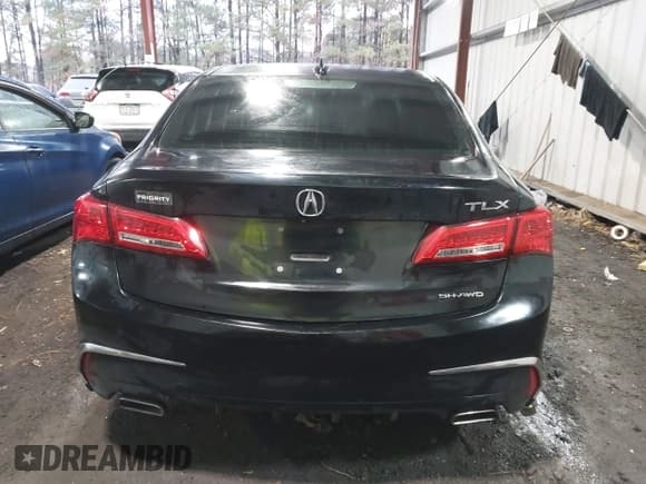 ✅ 2018 Acura TLX Technology • VIN: 19UUB3F56JA003336 • Lot: 43796531. Listed on IAAI with 68,844 mi. Free auction sales archive from the USA and detailed vehicle history report at DreamBid. Image 17.