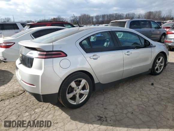 ✅ 2012 Chevrolet Volt • VIN: 1G1RB6E44CU110944 • Lot: 84556894. Wystawiony na Copart z przebiegiem 152 346 mil. Bezpłatny archiwum sprzedaży aukcyjnych z USA i szczegółowy raport historii pojazdu na DreamBid. Zdjęcie 4.