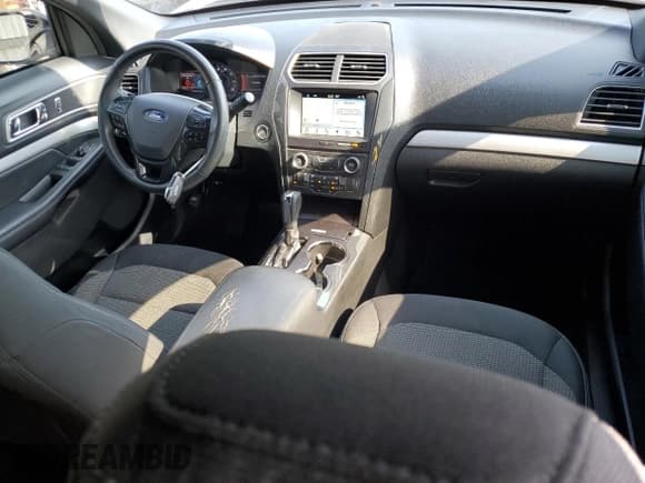 ✅ 2017 Ford Explorer XLT • VIN: 1FM5K7D85HGD79200 • Lot: 57557635. Listed on Copart with 110,832 mi. Free auction sales archive from the USA and detailed vehicle history report at DreamBid. Image 8.