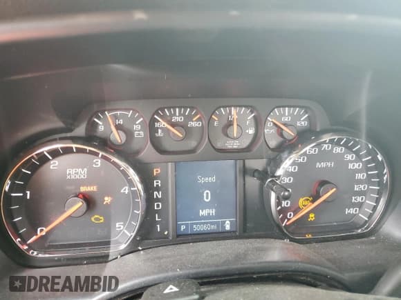 ✅ 2018 GMC Sierra 2500HD • VIN: 1GT12REY3JF226386 • Лот: 56498054. Опубликован ранее на Copart с пробегом 50 060 миль. Бесплатный доступ к архиву аукционных продаж из США и подробный отчёт об истории автомобиля на DreamBid. Изображение 9.