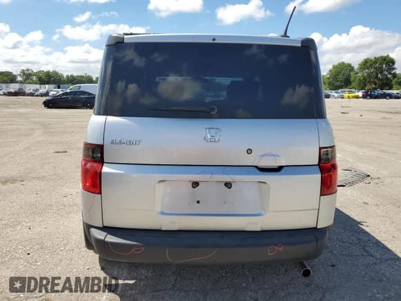 ✅ 2007 Honda Element EX • VIN: 5J6YH18787L015934 • Лот: 69621225. Опубликован ранее на Copart с пробегом 121 493 миль. Бесплатный доступ к архиву аукционных продаж из США и подробный отчёт об истории автомобиля на DreamBid. Изображение 6.