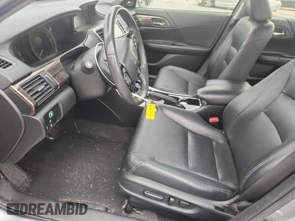 2017 Honda Accord EX-L z VIN JHMCR6F50HC019410, wystawiony jako Copart lot #89905385 z przebiegiem 81 411 mil mil oraz Szkoda całkowita • Salvage title. Historia ofert i sprzedaży dostępna na DreamBid. Obrazek 7.