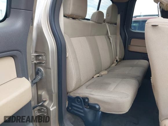 ✅ 2013 Ford F-150 XL • VIN: 1FTEX1CM2DFA94729 • Лот: 41995108. Опубликован ранее на IAAI с пробегом 283 724 миль. Бесплатный доступ к архиву аукционных продаж из США и подробный отчёт об истории автомобиля на DreamBid. Изображение 8.