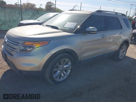✅ 2011 Ford Explorer Limited • VIN: 1FMHK7F8XBGA30146 • Lot: 43893256. Wystawiony na IAAI z przebiegiem 170 292 mil. Bezpłatny archiwum sprzedaży aukcyjnych z USA i szczegółowy raport historii pojazdu na DreamBid. Zdjęcie 2.