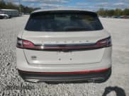 ✅ 2022 Lincoln Nautilus Reserve • VIN: 2LMPJ8K98NBL05015 • Lot: 86707445. Wystawiony na Copart z przebiegiem 12 953 mil. Bezpłatny archiwum sprzedaży aukcyjnych z USA i szczegółowy raport historii pojazdu na DreamBid. Zdjęcie 6.