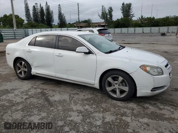 ✅ 2011 Chevrolet Malibu 1LT • VIN: 1G1ZC5E11BF176075 • Lot: 75399964. Listed on Copart with 106,285 mi. Free auction sales archive from the USA and detailed vehicle history report at DreamBid. Image 4.