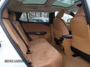 ✅ 2024 Lexus RZ 450e Premium • VIN: JTJAAAABXRA025712 • Lot: 86183394. Wystawiony na Copart z przebiegiem 3 799 mil. Bezpłatny archiwum sprzedaży aukcyjnych z USA i szczegółowy raport historii pojazdu na DreamBid. Zdjęcie 12.