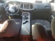 ✅ 2022 Dodge Challenger R/T • VIN: 2C3CDZBT5NH253884 • Lot: 67377384. Wystawiony na Copart z przebiegiem 9 427 mil. Bezpłatny archiwum sprzedaży aukcyjnych z USA i szczegółowy raport historii pojazdu na DreamBid. Zdjęcie 8.