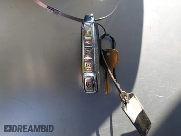 ✅ 2024 Kia EV6 Wind • VIN: KNDC34LA5R5622724 • Lot: 43173122. Wystawiony na IAAI z przebiegiem 29 648 mil. Bezpłatny archiwum sprzedaży aukcyjnych z USA i szczegółowy raport historii pojazdu na DreamBid. Zdjęcie 11.