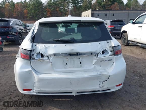 ✅ 2012 Lexus CT 200h Premium • VIN: JTHKD5BH2C2088005 • Lot: 43653879. Listed on IAAI with 149,997 mi. Free auction sales archive from the USA and detailed vehicle history report at DreamBid. Image 6.