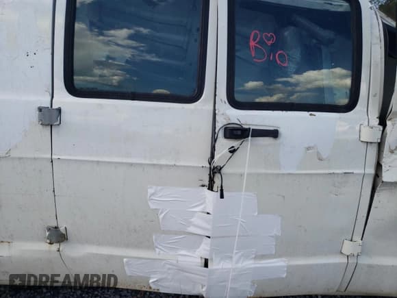 ✅ 2000 Dodge Cargo • VIN: 2B7JB21Y1YK120544 • Lot: 74261904. Listed on Copart with Not provided. Free auction sales archive from the USA and detailed vehicle history report at DreamBid. Image 10.