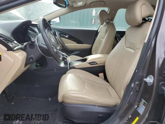 2016 Hyundai Azera с VIN KMHFG4JGXGA505987, выставлен на аукционе Copart как лот 87598765 с пробегом 93 603 миль миль и Списание • Salvage title. История ставок и продаж доступна на DreamBid. Изображение 7.