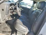 ✅ 2007 Chevrolet Silverado 2500HD Work Truck • VIN: 1GCHK24D47E109449 • Лот: 46075665. Опубликован ранее на Copart с пробегом 318 211 миль. Бесплатный доступ к архиву аукционных продаж из США и подробный отчёт об истории автомобиля на DreamBid. Изображение 7.