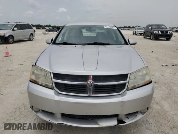 ✅ 2010 Dodge Avenger R/T • VIN: 1B3CC5FB3AN170093 • Лот: 78947584. Опубликован ранее на Copart с пробегом 163 038 миль. Бесплатный доступ к архиву аукционных продаж из США и подробный отчёт об истории автомобиля на DreamBid. Изображение 5.