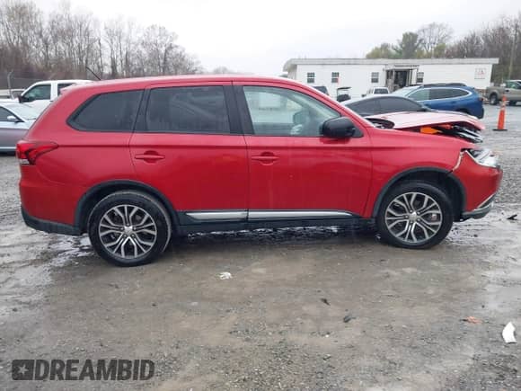 2016 Mitsubishi Outlander SE с VIN JA4AZ3A39GZ015200, выставлен на аукционе IAAI как лот 40860942 с пробегом 87 528 миль миль и . История ставок и продаж доступна на DreamBid. Изображение 13.