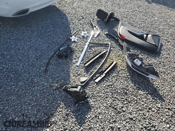 2012 Hyundai Azera с VIN KMHFH4JG8CA157842, выставлен на аукционе Copart как лот 89260215 с пробегом 108 286 миль миль и Списание • Salvage title. История ставок и продаж доступна на DreamBid. Изображение 12.