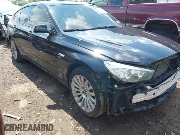✅ 2011 BMW 5 Series 535i Gran Turismo xDrive • VIN: WBASP2C50BC337287 • Lot: 42670550. Wystawiony na IAAI z przebiegiem 134 371 mil. Bezpłatny archiwum sprzedaży aukcyjnych z USA i szczegółowy raport historii pojazdu na DreamBid. Zdjęcie 1.