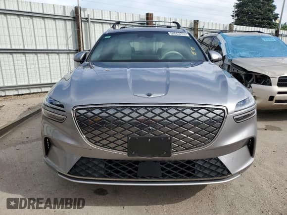 ✅ 2025 Genesis GV70 Advanced • VIN: 5NMMCET15SH004378 • Lot: 58553275. Listed on Copart with 10,934 mi. Free auction sales archive from the USA and detailed vehicle history report at DreamBid. Image 5.