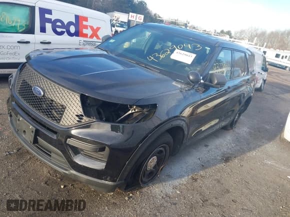 ✅ 2022 Ford Police Interceptor Utility • VIN: 1FM5K8AB0NGA27210 • Lot: 43629043. Listed on IAAI with 41,249 mi. Free auction sales archive from the USA and detailed vehicle history report at DreamBid. Image 17.
