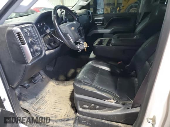 ✅ 2015 Chevrolet Silverado 2500HD LT • VIN: 1GC1KVE87FF186376 • Лот: 69389645. Опубликован ранее на Copart с пробегом 272 351 миль. Бесплатный доступ к архиву аукционных продаж из США и подробный отчёт об истории автомобиля на DreamBid. Изображение 7.