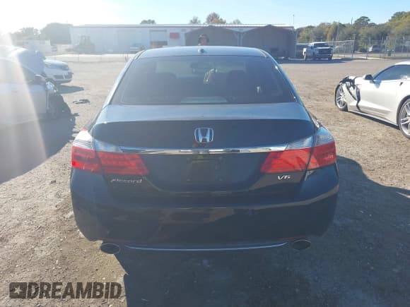 ✅ 2015 Honda Accord EX-L • VIN: 1HGCR3F88FA019109 • Лот: 43695015. Опубликован ранее на IAAI с пробегом 169 833 миль. Бесплатный доступ к архиву аукционных продаж из США и подробный отчёт об истории автомобиля на DreamBid. Изображение 16.