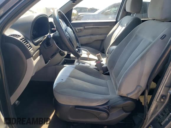 ✅ 2008 Hyundai Santa Fe GLS • VIN: 5NMSG13D88H225125 • Lot: 74509304. Listed on Copart with 226,719 mi. Free auction sales archive from the USA and detailed vehicle history report at DreamBid. Image 7.