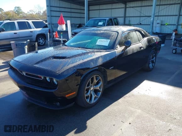 ✅ 2015 Dodge Challenger R/T • VIN: 2C3CDZAT5FH710678 • Lot: 43647121. Wystawiony na IAAI z przebiegiem 175 928 mil. Bezpłatny archiwum sprzedaży aukcyjnych z USA i szczegółowy raport historii pojazdu na DreamBid. Zdjęcie 2.