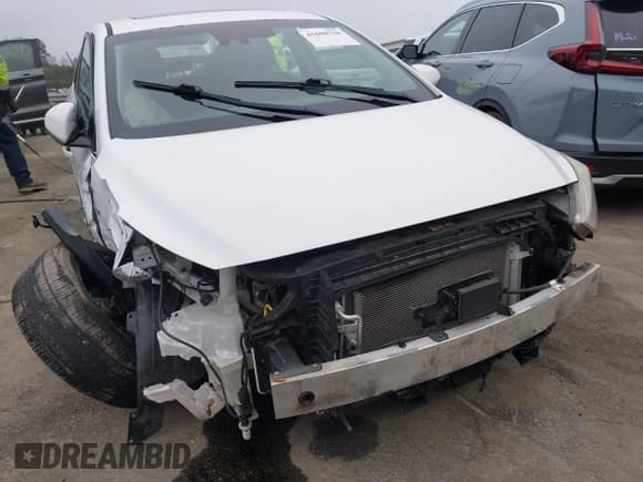 ✅ 2017 Hyundai Ioniq Limited • VIN: KMHC05LC1HU028776 • Lot: 41600718. Wystawiony na IAAI z przebiegiem 113 148 mil. Bezpłatny archiwum sprzedaży aukcyjnych z USA i szczegółowy raport historii pojazdu na DreamBid. Zdjęcie 17.