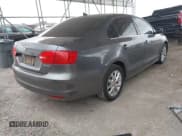 ✅ 2013 Volkswagen Jetta SE • VIN: 3VWDX7AJ9DM436147 • Lot: 42460907. Listed on IAAI with 140,656 mi. Free auction sales archive from the USA and detailed vehicle history report at DreamBid. Image 4.