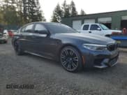 ✅ 2018 BMW M5 • VIN: WBSJF0C59JB283958 • Lot: 81261075. Wystawiony na Copart z przebiegiem 113 266 mil. Bezpłatny archiwum sprzedaży aukcyjnych z USA i szczegółowy raport historii pojazdu na DreamBid. Zdjęcie 4.