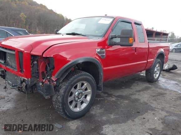 ✅ 2008 Ford F-250 XL • VIN: 1FTSX21R08ED81960 • Lot: 43584562. Wystawiony na IAAI z przebiegiem 146 067 mil. Bezpłatny archiwum sprzedaży aukcyjnych z USA i szczegółowy raport historii pojazdu na DreamBid. Zdjęcie 18.