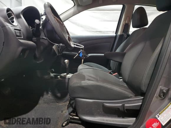 ✅ 2018 Nissan Versa S Plus • VIN: 3N1CN7AP2JL816895 • Лот: 91327575. Опубликован ранее на Copart с пробегом 68 996 миль. Бесплатный доступ к архиву аукционных продаж из США и подробный отчёт об истории автомобиля на DreamBid. Изображение 7.