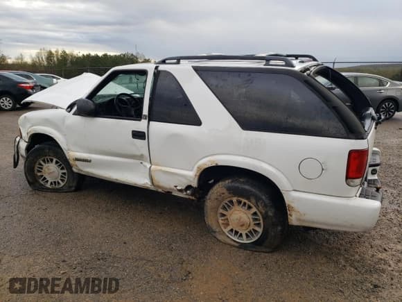 ✅ 2001 GMC Jimmy SLS Comfort/Convenience • VIN: 1GKCT18W31K189014 • Lot: 50919055. Wystawiony na Copart z przebiegiem 148 556 mil. Bezpłatny archiwum sprzedaży aukcyjnych z USA i szczegółowy raport historii pojazdu na DreamBid. Zdjęcie 2.