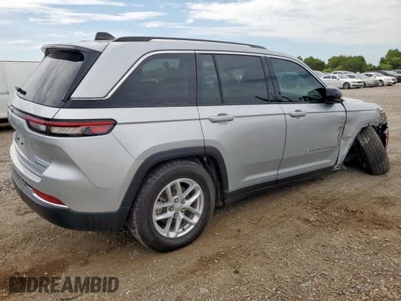 ✅ 2023 Jeep Grand Cherokee Altitude • VIN: 1C4RJGAG0P8911109 • Lot: 60478935. Listed on Copart with 31,145 mi. Free auction sales archive from the USA and detailed vehicle history report at DreamBid. Image 3.