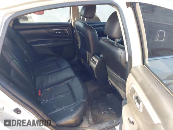 ✅ 2018 Nissan Altima SR • VIN: 1N4AL3AP2JC126827 • Lot: 43211448. Listed on IAAI with 193,427 mi. Free auction sales archive from the USA and detailed vehicle history report at DreamBid. Image 8.