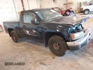 2007 Chevrolet Colorado LS z VIN 1GCCS149178184379, wystawiony jako IAAI lot #43358482 z przebiegiem 161 926 mil mil oraz . Historia ofert i sprzedaży dostępna na DreamBid. Obrazek 1.