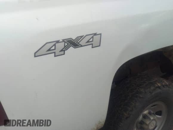 2008 Chevrolet Silverado 3500HD SRW LTZ with VIN 1GCHK33628F149615, listed as a IAAI auction lot 41503117 with 394,512 mi miles and . Bid and sale history available at DreamBid. Image 17.