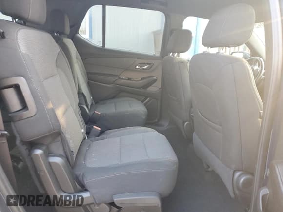 ✅ 2023 Chevrolet Traverse LT Cloth • VIN: 1GNEVGKWXPJ262654 • Lot: 70681294. Wystawiony na Copart z przebiegiem 32 537 mil. Bezpłatny archiwum sprzedaży aukcyjnych z USA i szczegółowy raport historii pojazdu na DreamBid. Zdjęcie 11.