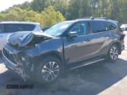 ✅ 2023 Toyota Highlander L • VIN: 5TDKDRAH6PS511404 • Lot: 43325117. Listed on IAAI with 47,387 mi. Free auction sales archive from the USA and detailed vehicle history report at DreamBid. Image 2.