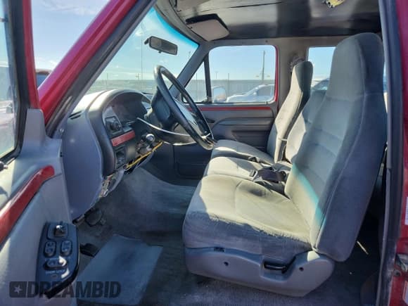 ✅ 1995 Ford F-150 • VIN: 1FTEX14H8SKA59117 • Lot: 86333255. Wystawiony na Copart z przebiegiem 151 432 mil. Bezpłatny archiwum sprzedaży aukcyjnych z USA i szczegółowy raport historii pojazdu na DreamBid. Zdjęcie 7.