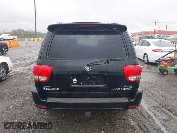 ✅ 2007 Toyota Sequoia Limited • VIN: 5TDBT48A67S290028 • Лот: 43565137. Опубликован ранее на IAAI с пробегом 120 731 миль. Бесплатный доступ к архиву аукционных продаж из США и подробный отчёт об истории автомобиля на DreamBid. Изображение 16.