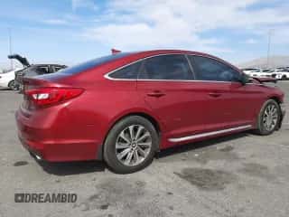2016 Hyundai Sonata Sport z VIN 5NPE34AF0GH393373, wystawiony jako Copart lot #58372485 z przebiegiem 89 120 mil mil oraz Szkoda całkowita • Salvage title. Historia ofert i sprzedaży dostępna na DreamBid. Obrazek 3.