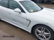 ✅ 2013 Porsche Panamera • VIN: WP0AA2A75DL017860 • Lot: 42157847. Listed on IAAI with 84,746 mi. Free auction sales archive from the USA and detailed vehicle history report at DreamBid. Image 6.