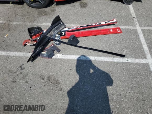 ✅ 2016 McLaren 570S • VIN: SBM13DAA8GW001017 • Lot: 60171875. Wystawiony na Copart z przebiegiem 40 954 mil. Bezpłatny archiwum sprzedaży aukcyjnych z USA i szczegółowy raport historii pojazdu na DreamBid. Zdjęcie 12.